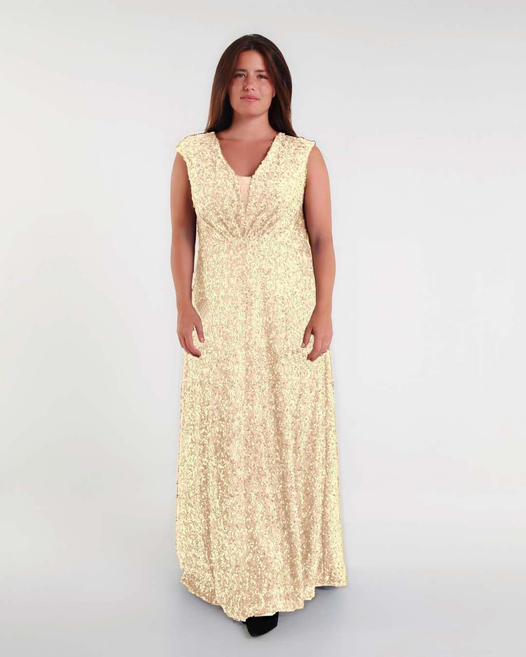 Wholesaler BEHOO - Curvy women's long dress with sequins and V-neck