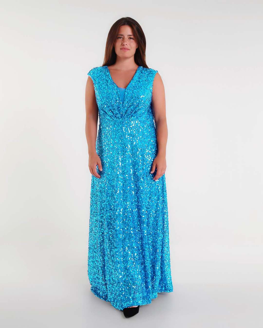 Grossista BEHOO - Abito lungo donna curvy con pailetters e scollo a V