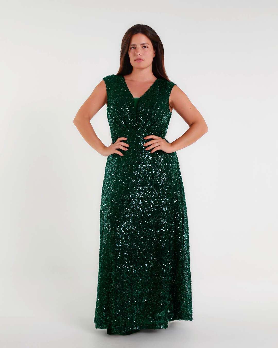 Wholesaler BEHOO - Curvy women's long dress with sequins and V-neck