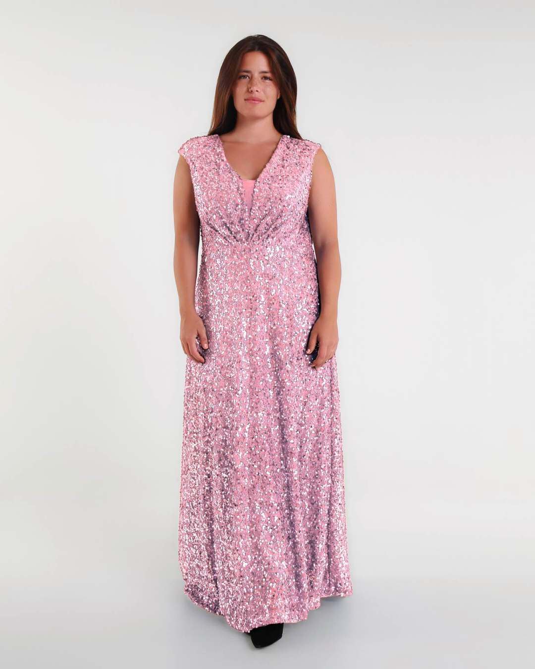 Wholesaler BEHOO - Curvy women's long dress with sequins and V-neck