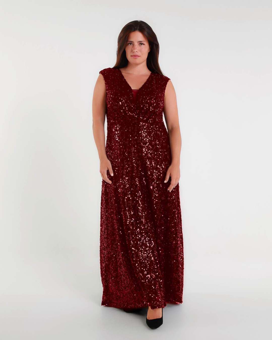 Wholesaler BEHOO - Curvy women's long dress with sequins and V-neck