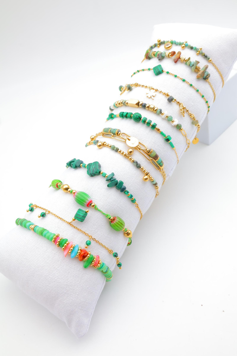 Grossista Beli & Jolie - Confezione di 12 braccialetti in acciaio inossidabile con cuscino