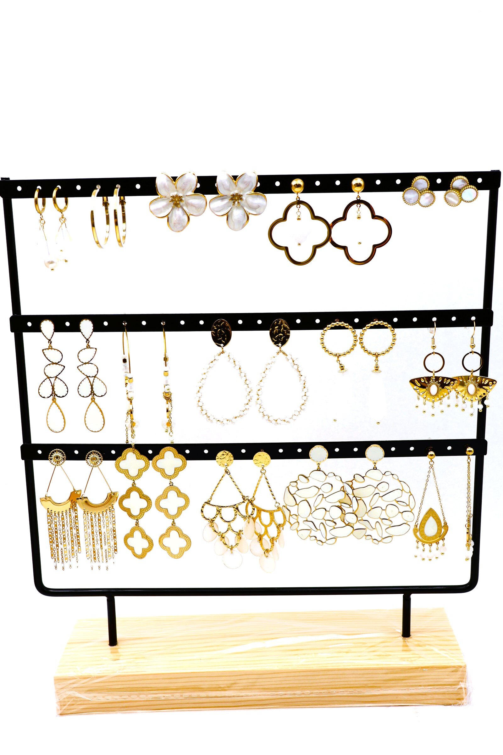 Wholesaler Beli & Jolie - Set of 15 pairs of earrings with display stand