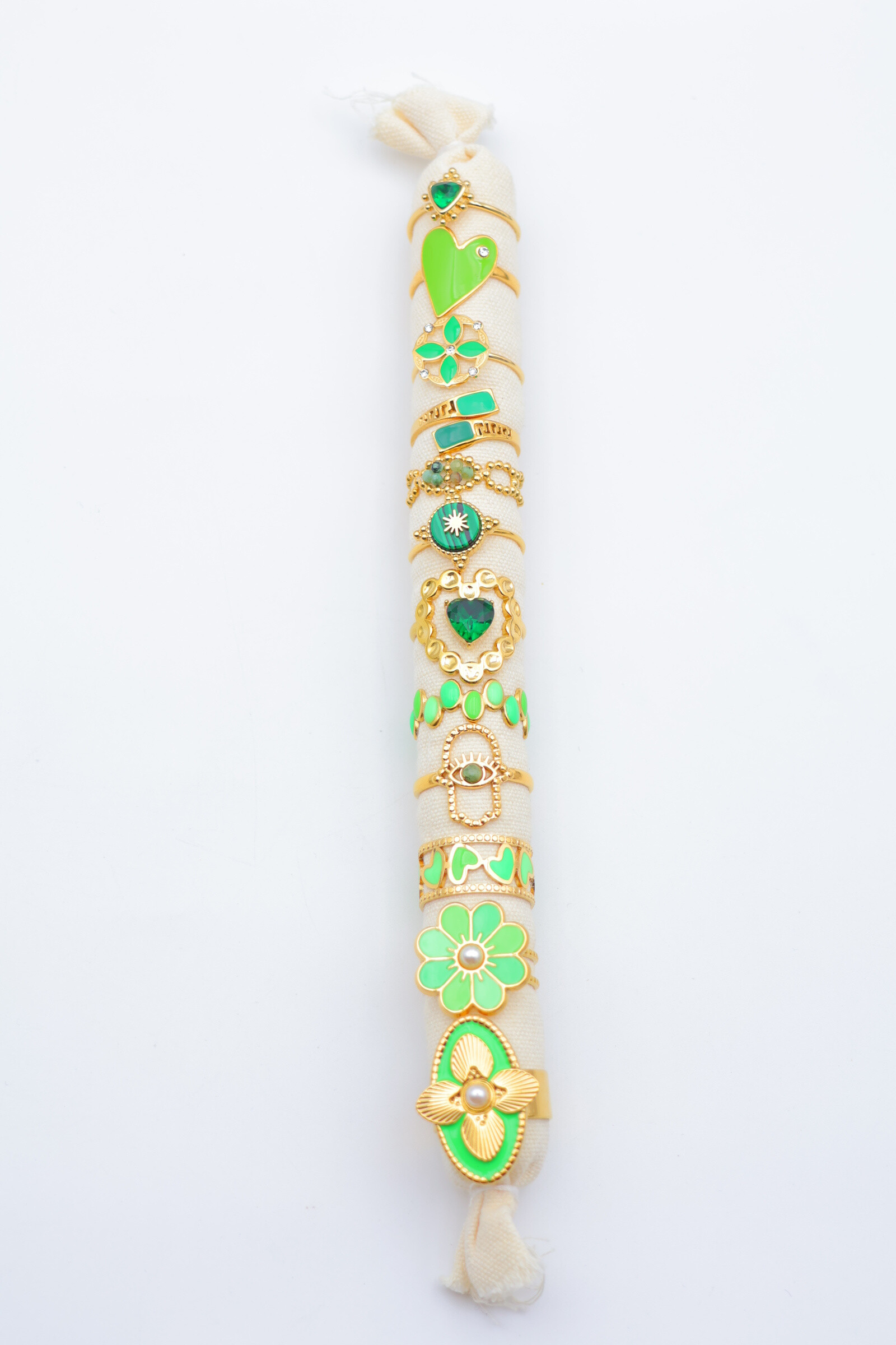 Großhändler Beli & Jolie - Set von 12 Edelstahlringen mit Kissen
