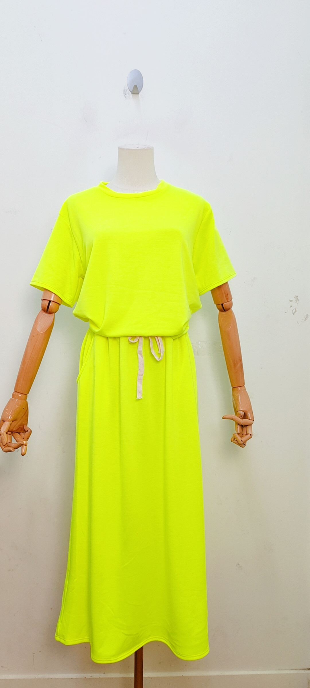 Grossiste Bellavie - ENSEMBLE T-SHIRT ET JUPE
