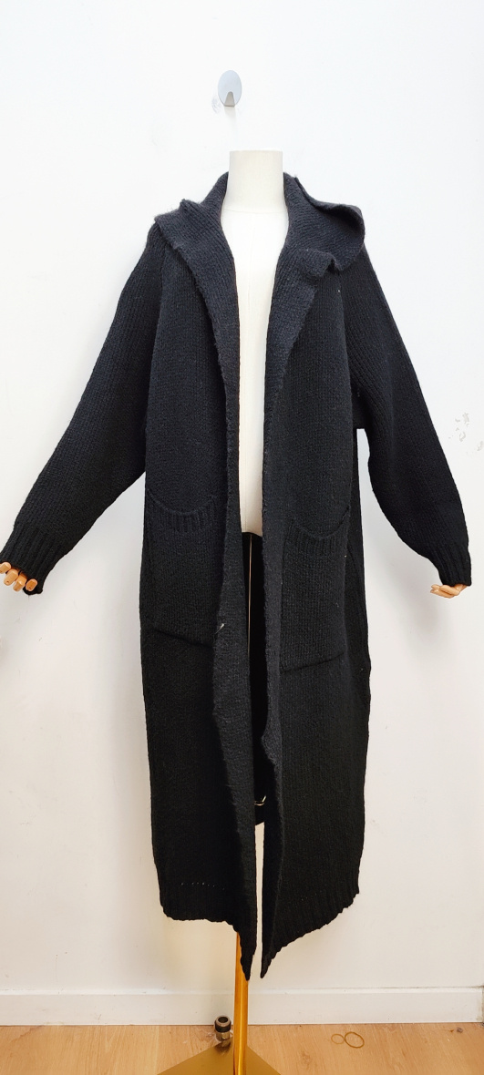 Grossiste Bellavie - GILET  EPAISSE AVEC CAPUCHE  18%LAINE