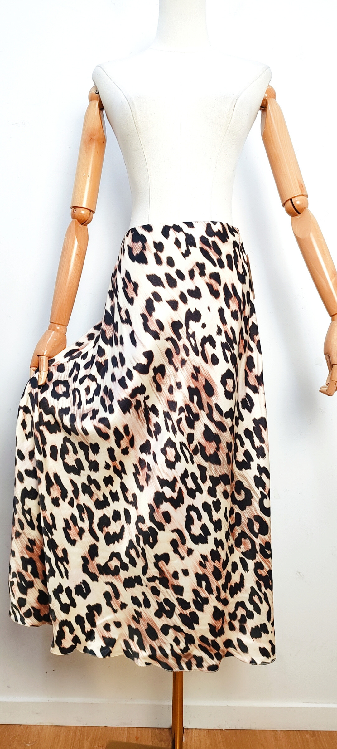 Grossiste Bellavie - JUPE LONG EN LEOPARD