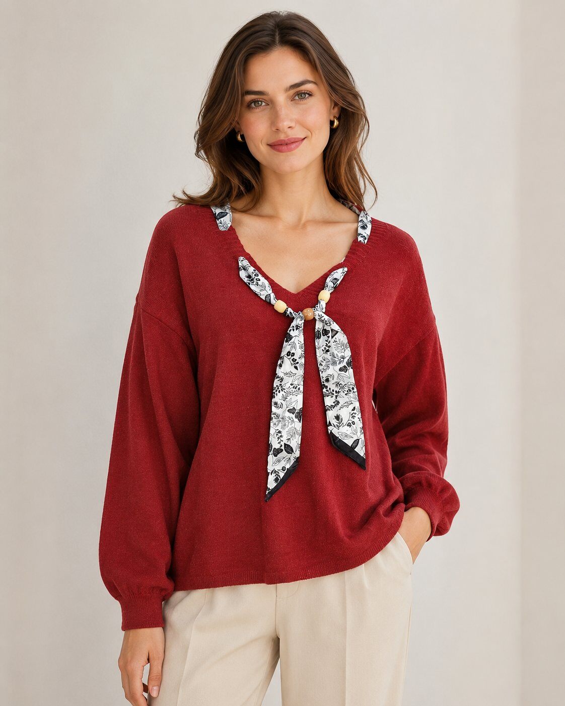 Grossiste Bellavie - Pull en maille avec détail foulard imprimé