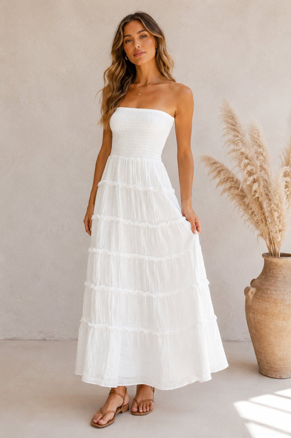 Grossiste Bellavie - Robe Longue Bustier Femme – Blanche – Style Bohème Chic – Coupe Fluide