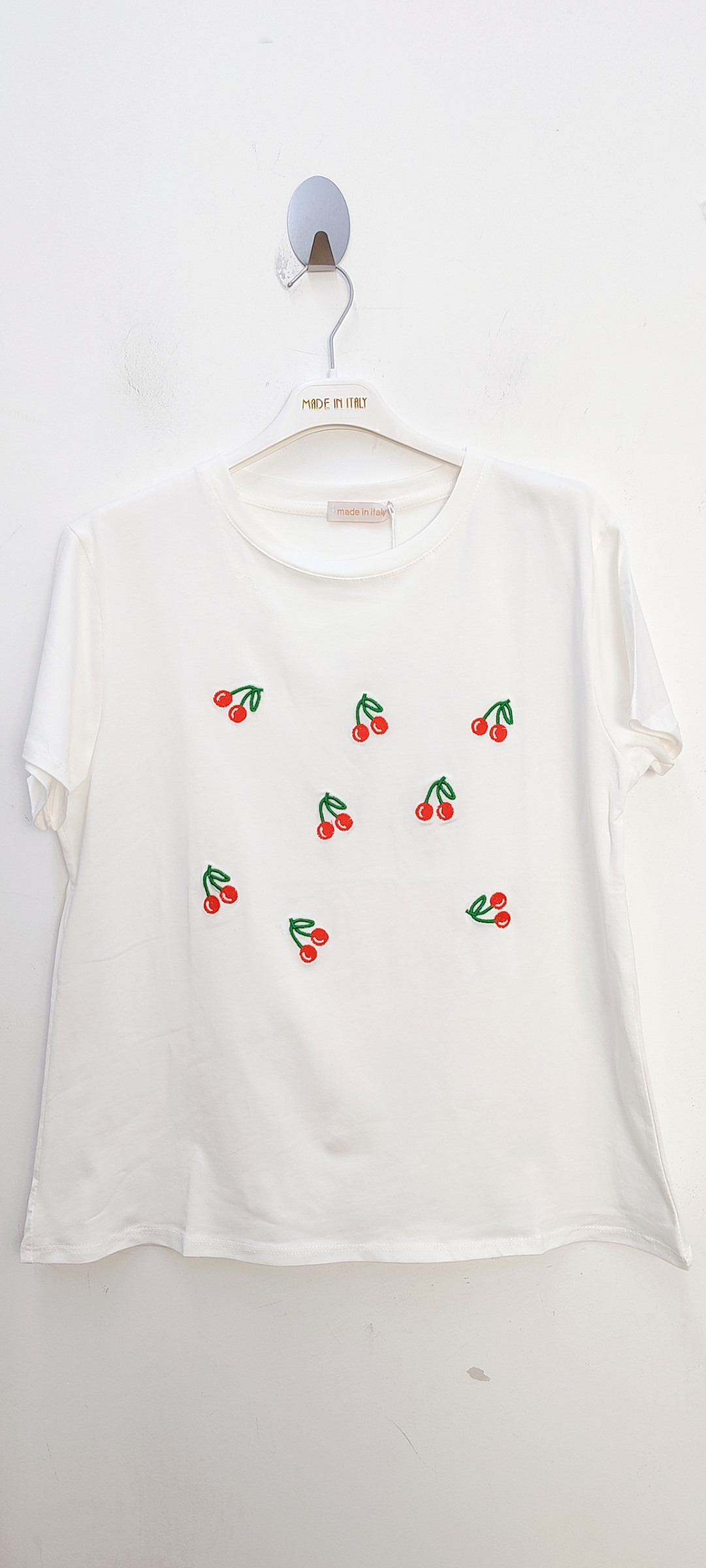 Großhändler Bellavie - KIRSCHEN BESTICKTES T-SHIRT