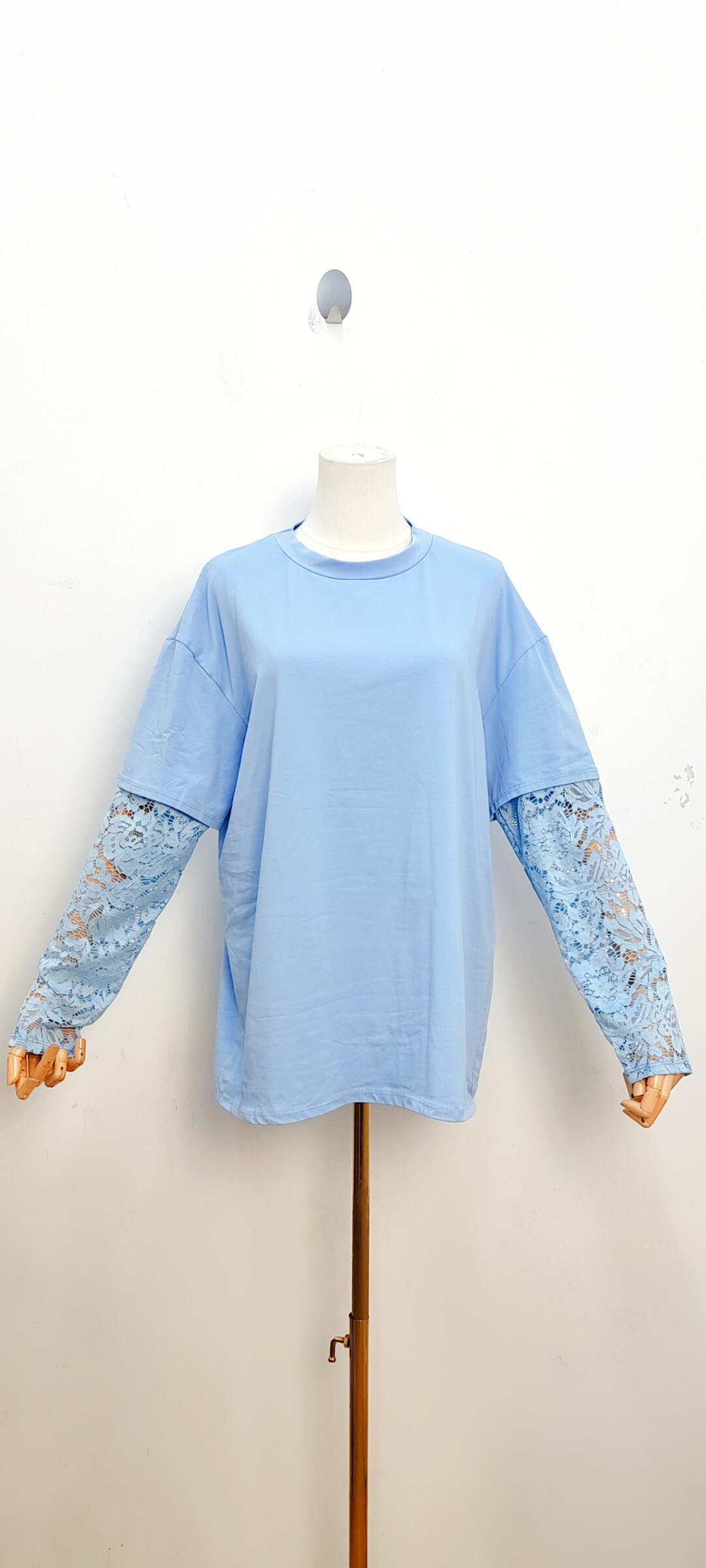 Wholesaler Bellavie - Lace long sleeve t shirt