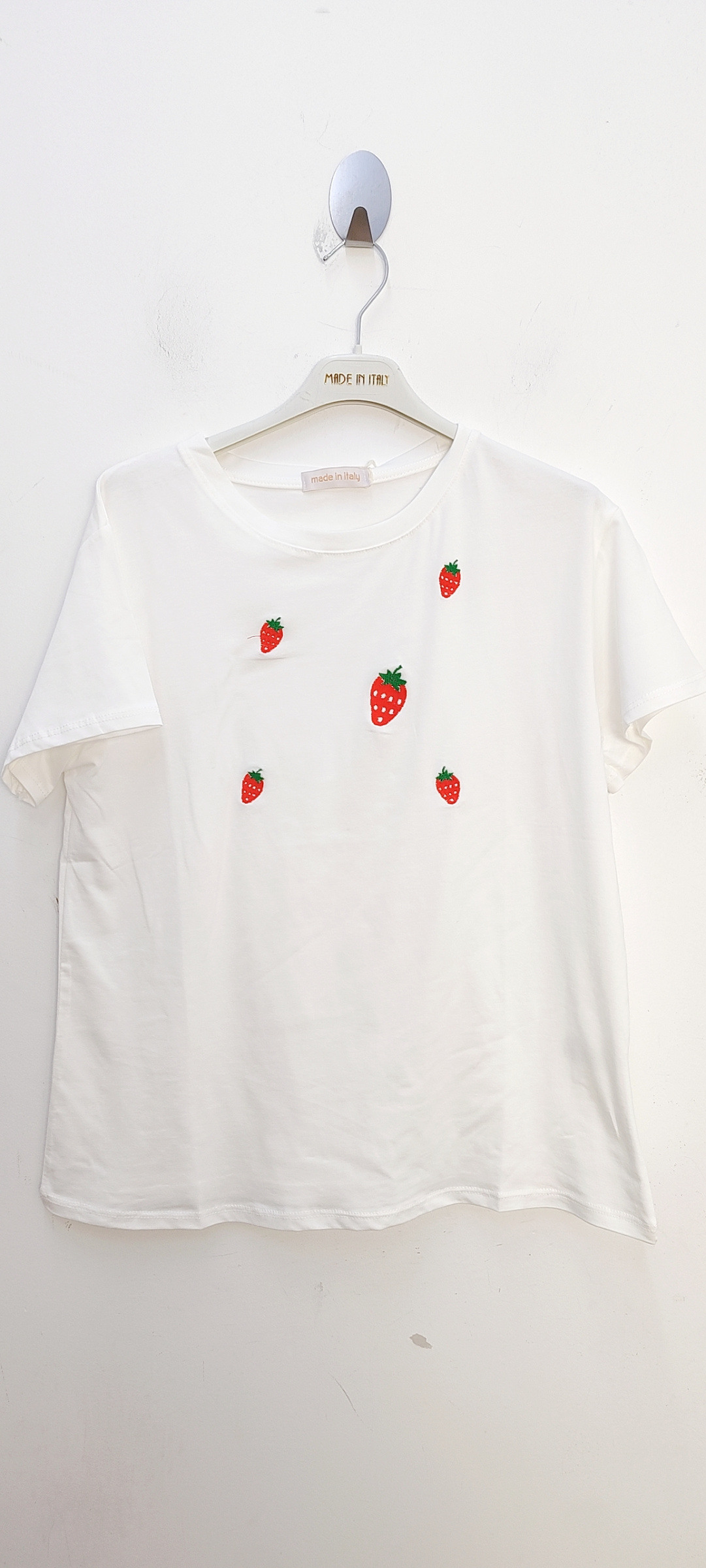 Großhändler Bellavie - BESTICKTES T-SHIRT