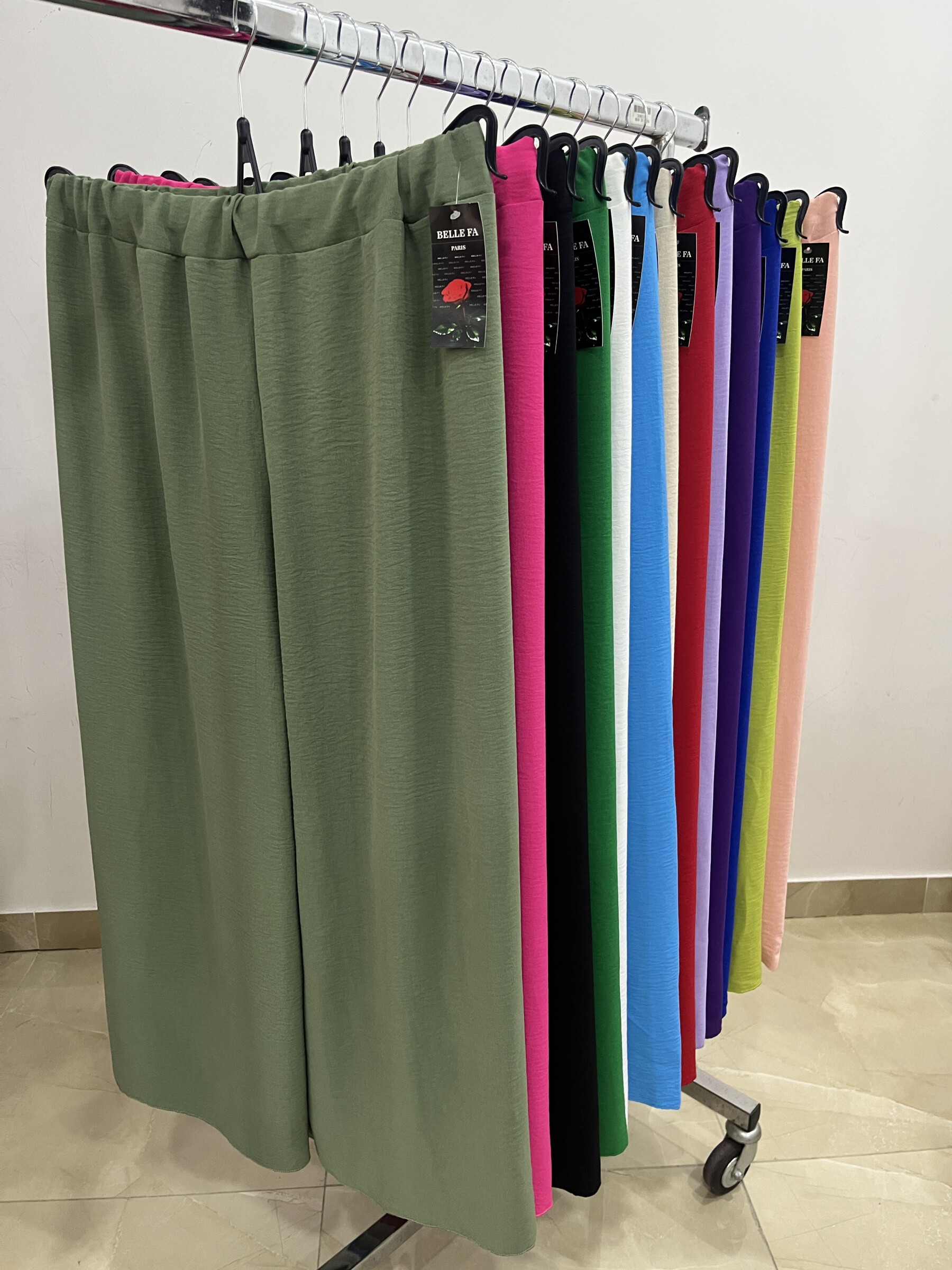 Großhändler Belle Fa - Elegante gerade geschnittene Hose 5858_26