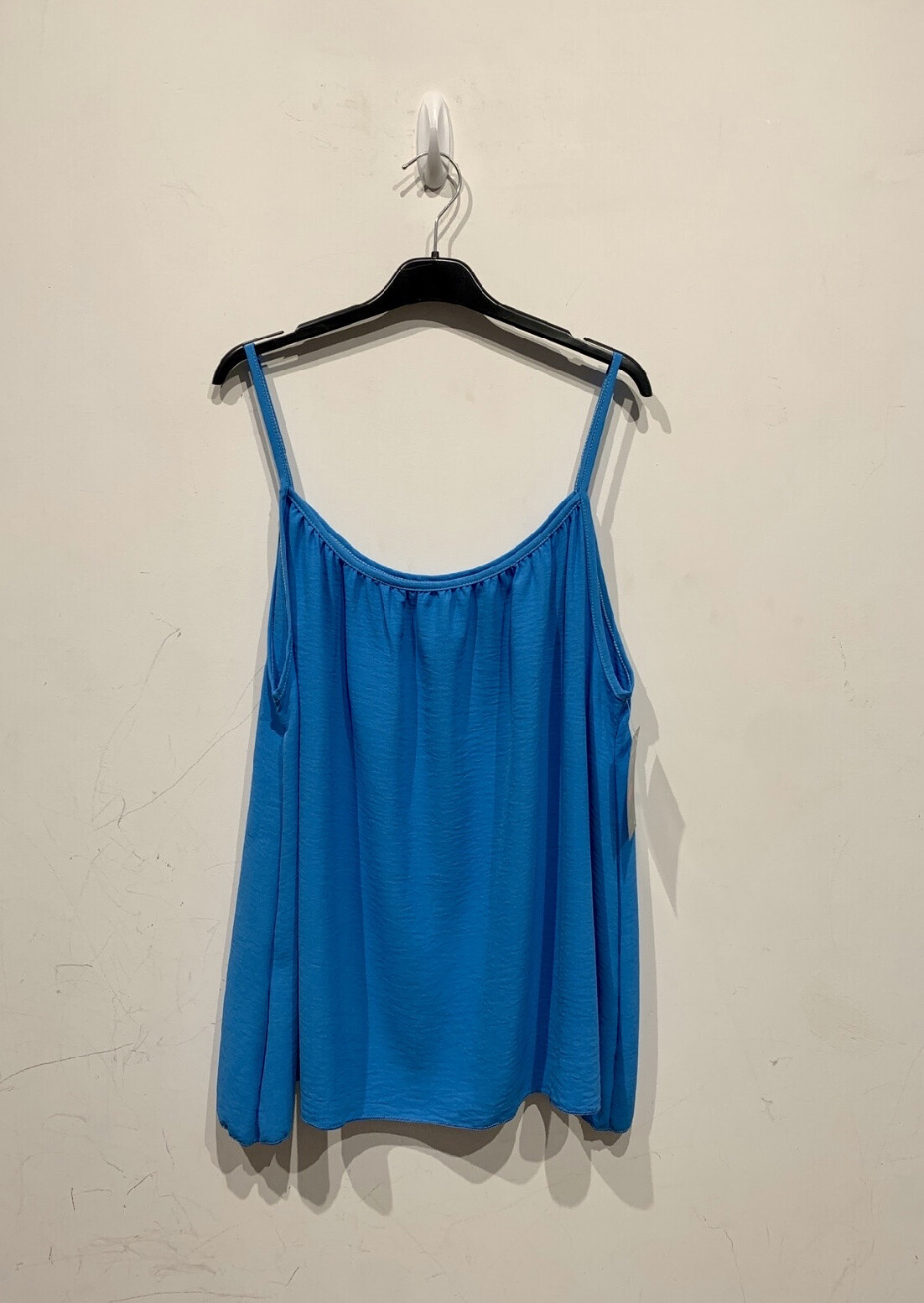 Großhändler Belle Fa - Eleganter Flüssigkeitsoberteil mit Gurten, 58835