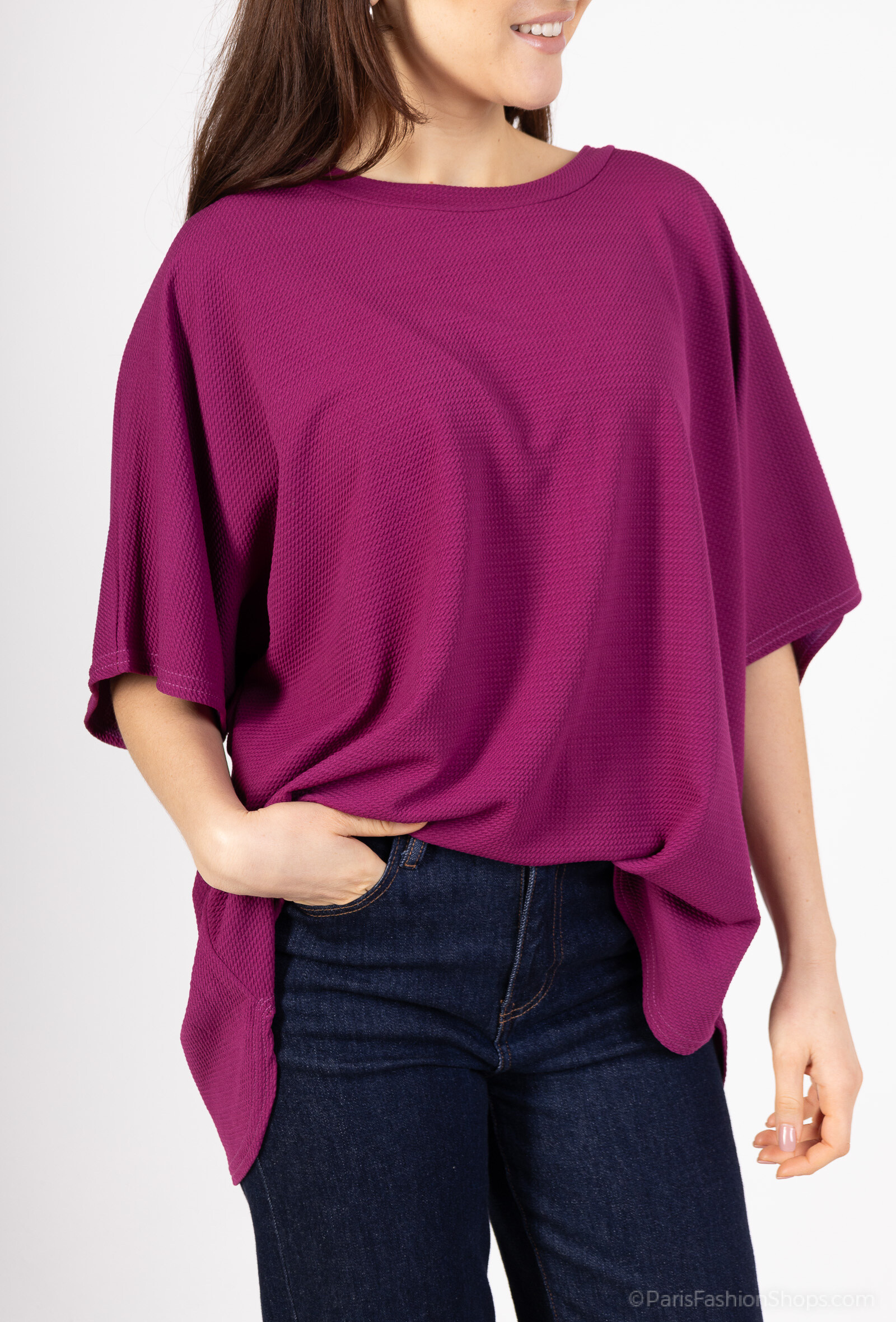 Wholesaler Belle Fa - Elegant loose tunic with round neck. 5881_223