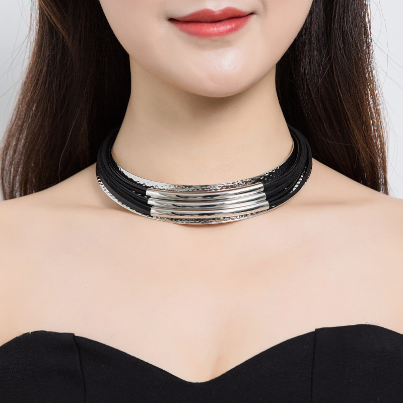 Mayorista BELLE MISS - Collar de goma rojo negro.