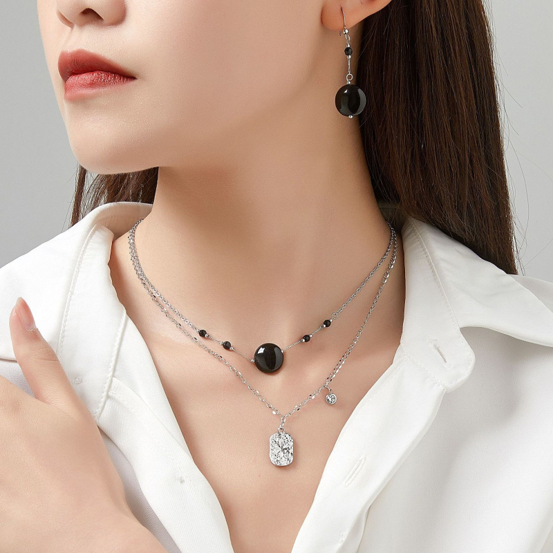 Collier Plastron BELLE MISS Noir Et Lucites Lumineuses - Bijou Soirée Branché