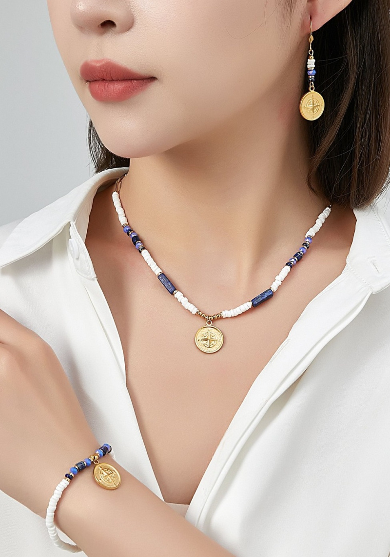 Mayorista BELLE MISS - Collar de acero dorado con nácar y piedra.