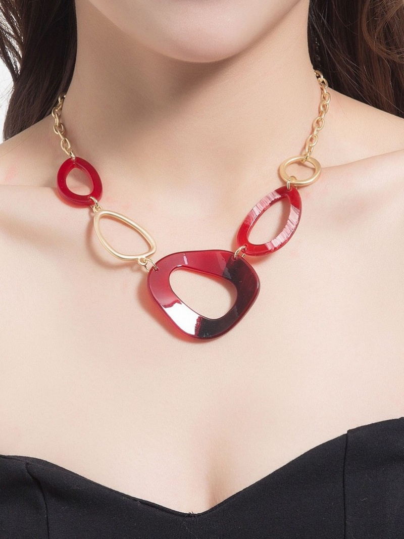 Grossista BELLE MISS - Collana con anelli dorati opachi e piastra in acetato