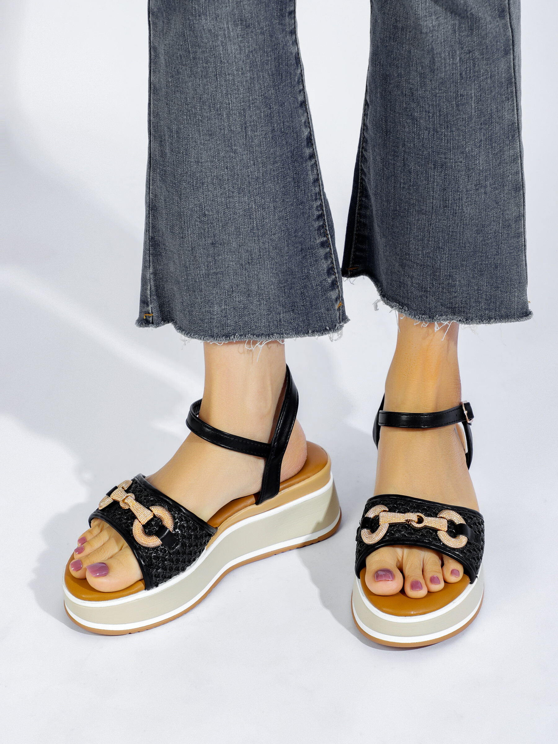 Wholesaler BELLE SHOES - compensated sandals