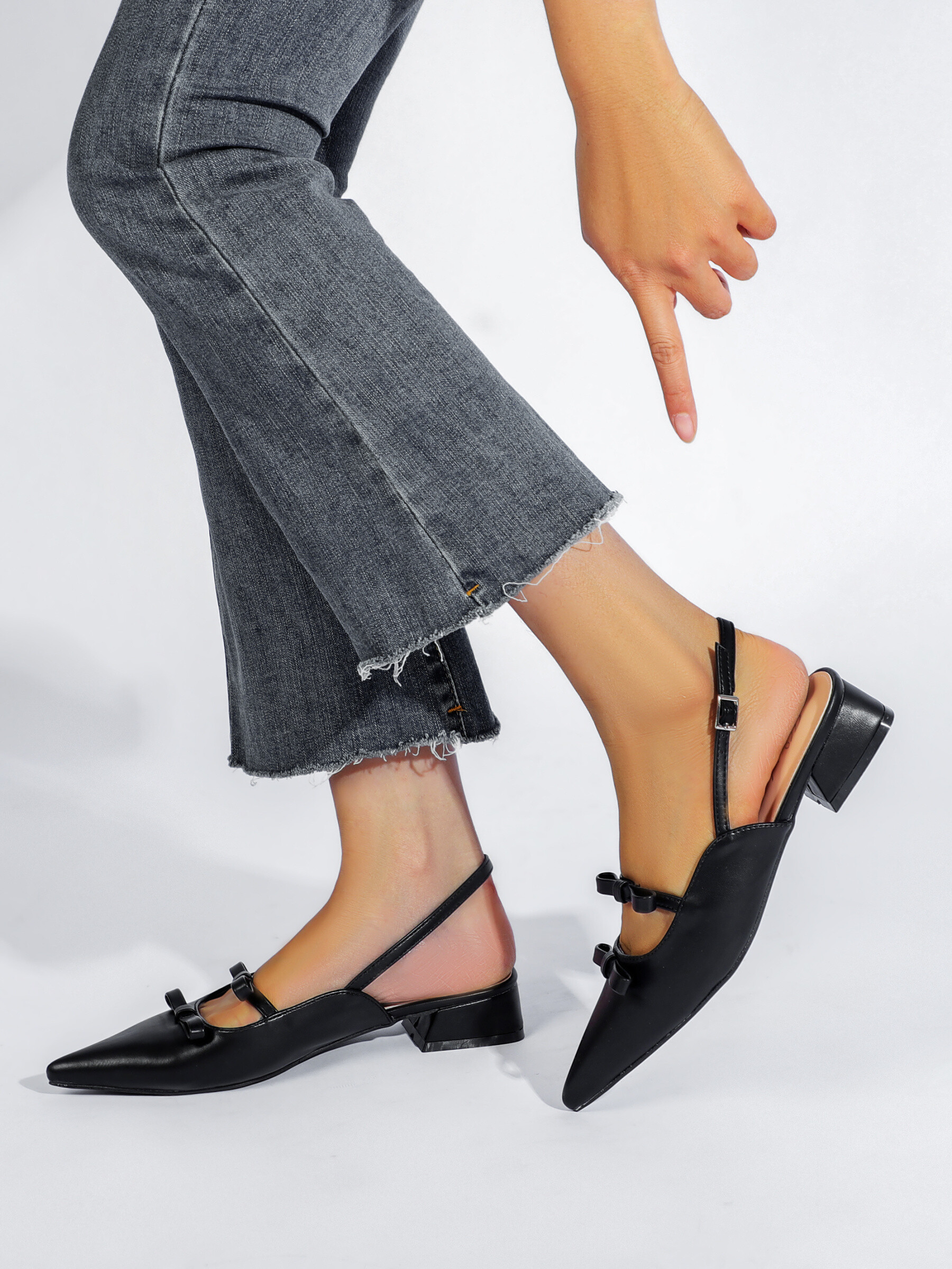 Wholesaler BELLE SHOES - flat sandals