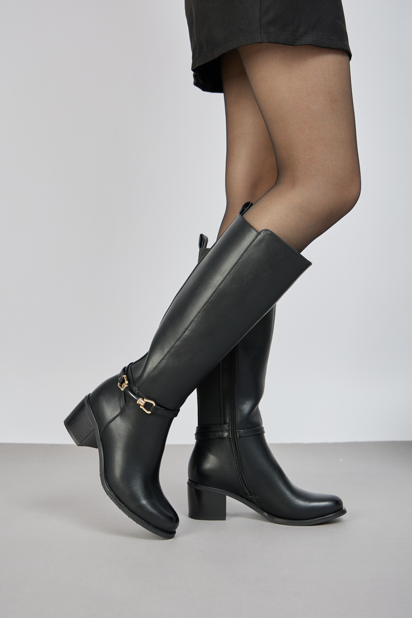 Grossista Belle Women | Super Mode - Stivali da equitazione con tacco, elastico e fibbia dorata