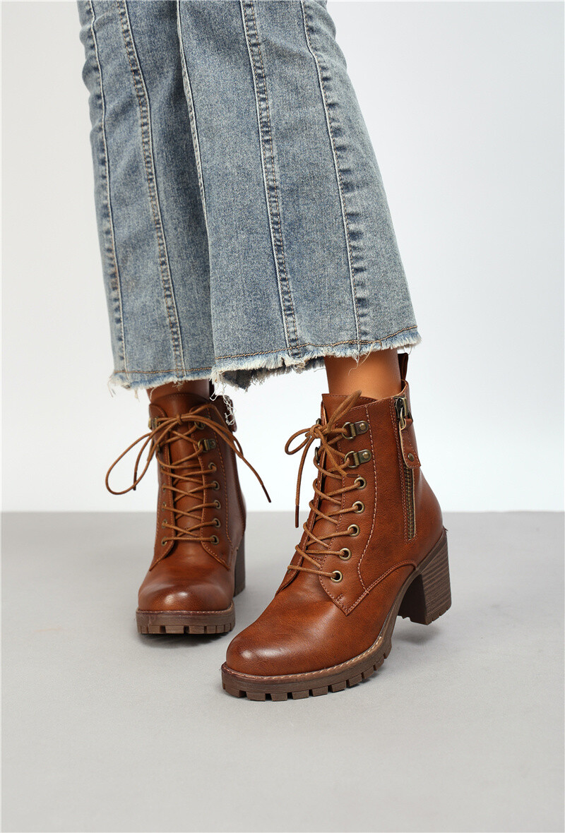 Großhändler Belle Women | Super Mode - Stiefeletten mit Absatz und Schnürsenkeln