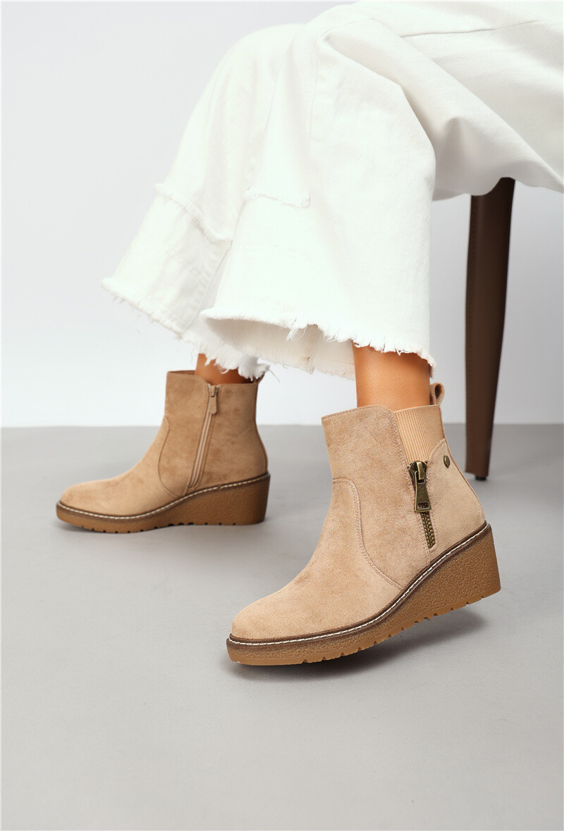 Großhändler Belle Women | Super Mode - Keilabsatz-Stiefeletten aus Wildleder/Wildlederimitat mit Elastik