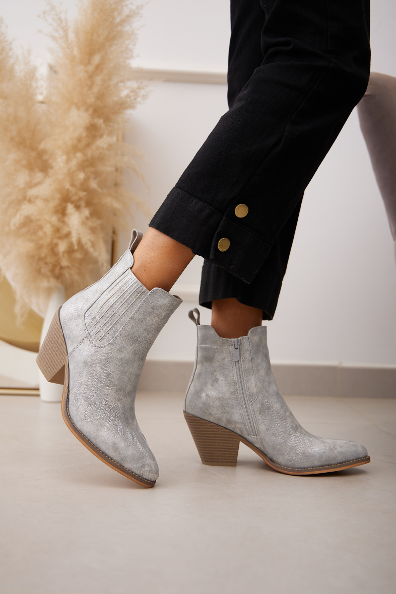 Grossista Belle Women - Stivaletto da cowboy / santiag brillante con elastico e tacco obliquo