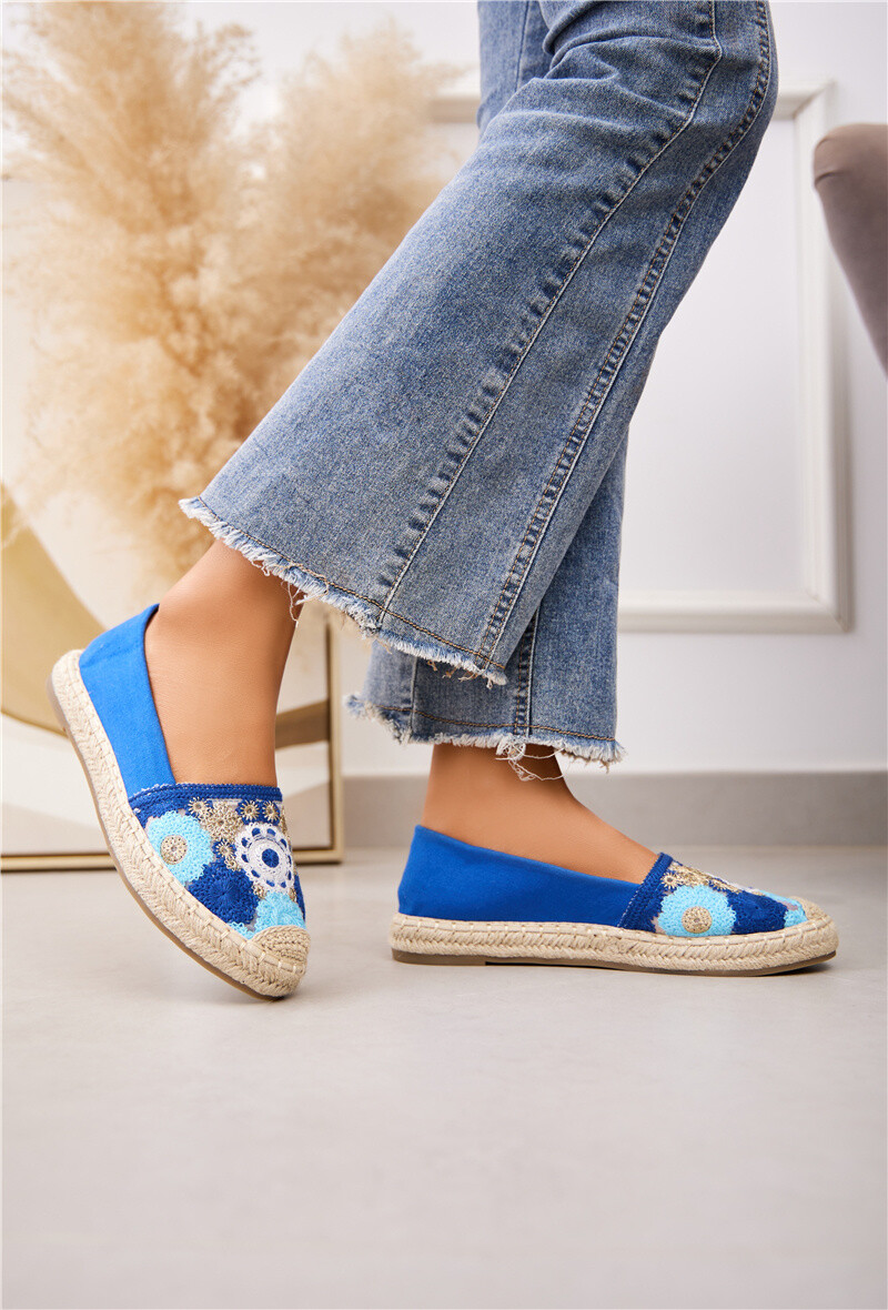 Grossiste Belle Women - Espadrille avec broderie florale