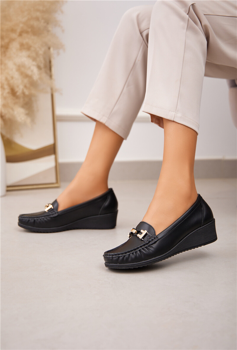 Mayorista Belle Women - Mocasines cuña confort con suela de cuero y hebilla