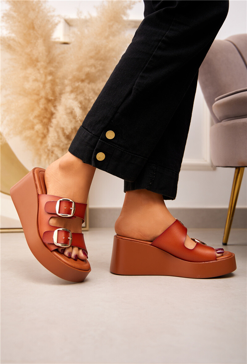Grossiste Belle Women - Mules compensées avec double bride à boucle