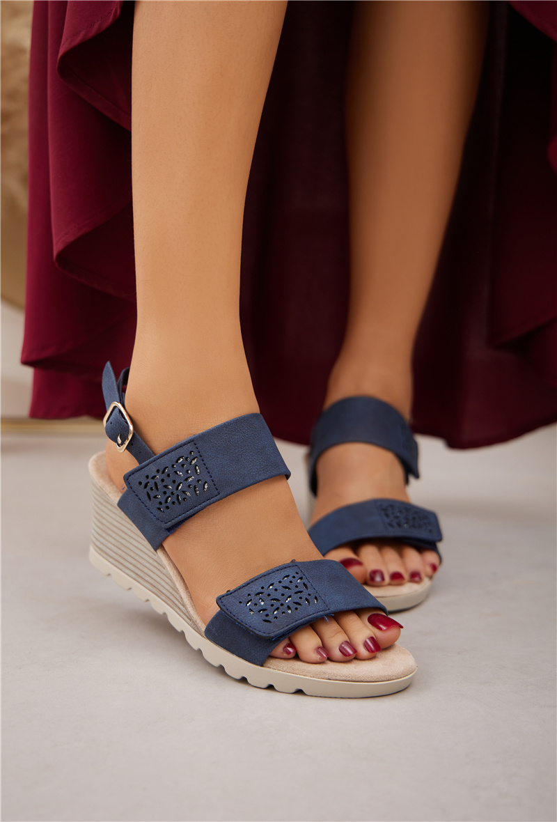 Mayorista Belle Women - Sandalia cuña con velcro calado