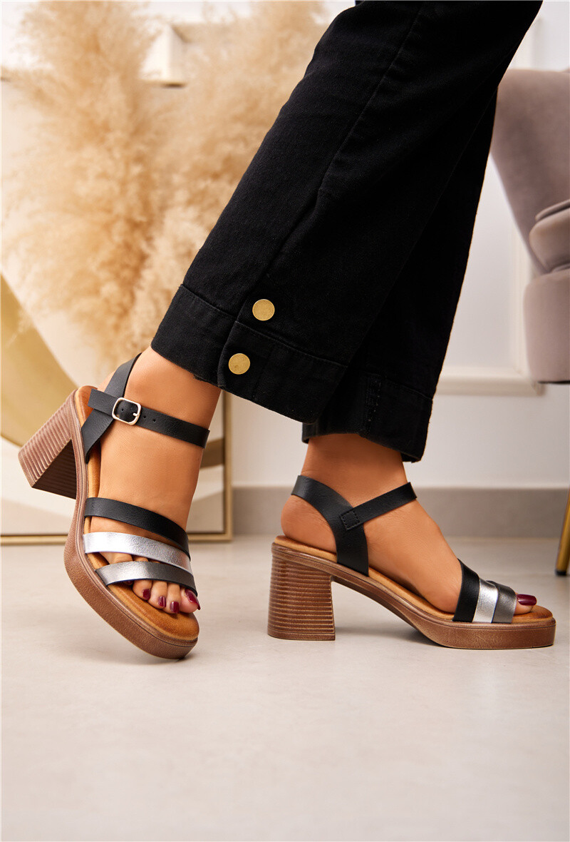 Grossiste Belle Women - Sandales à talon avec trois brides