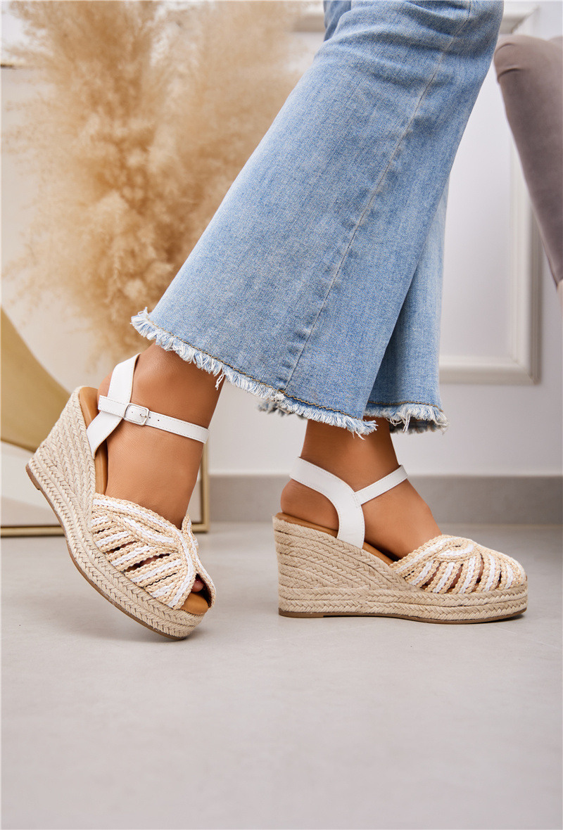Großhändler Super Mode | Belle Women - Geflochtene Keilsandale