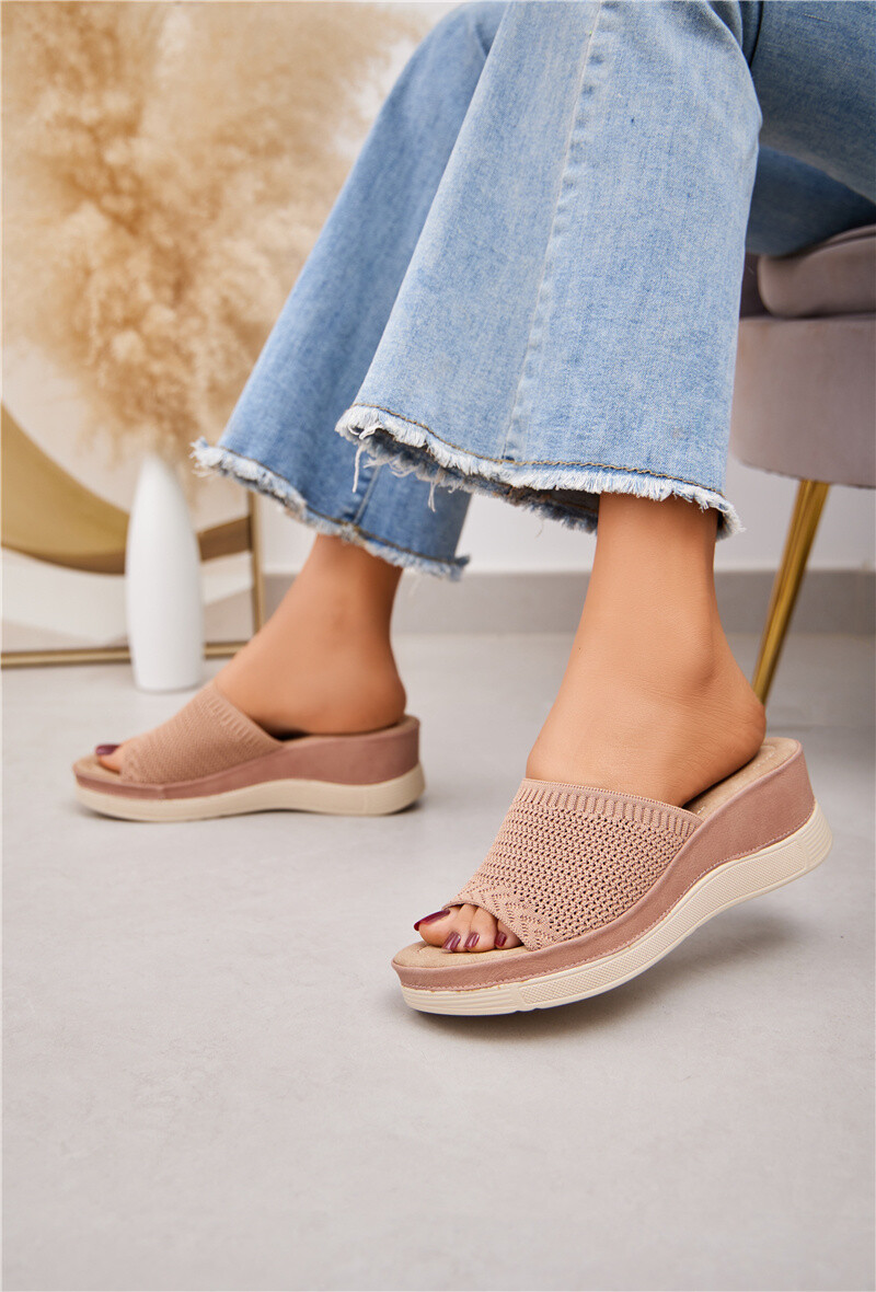 Wholesaler Belle Women - Comfort wedge mule with breathable fabric strap