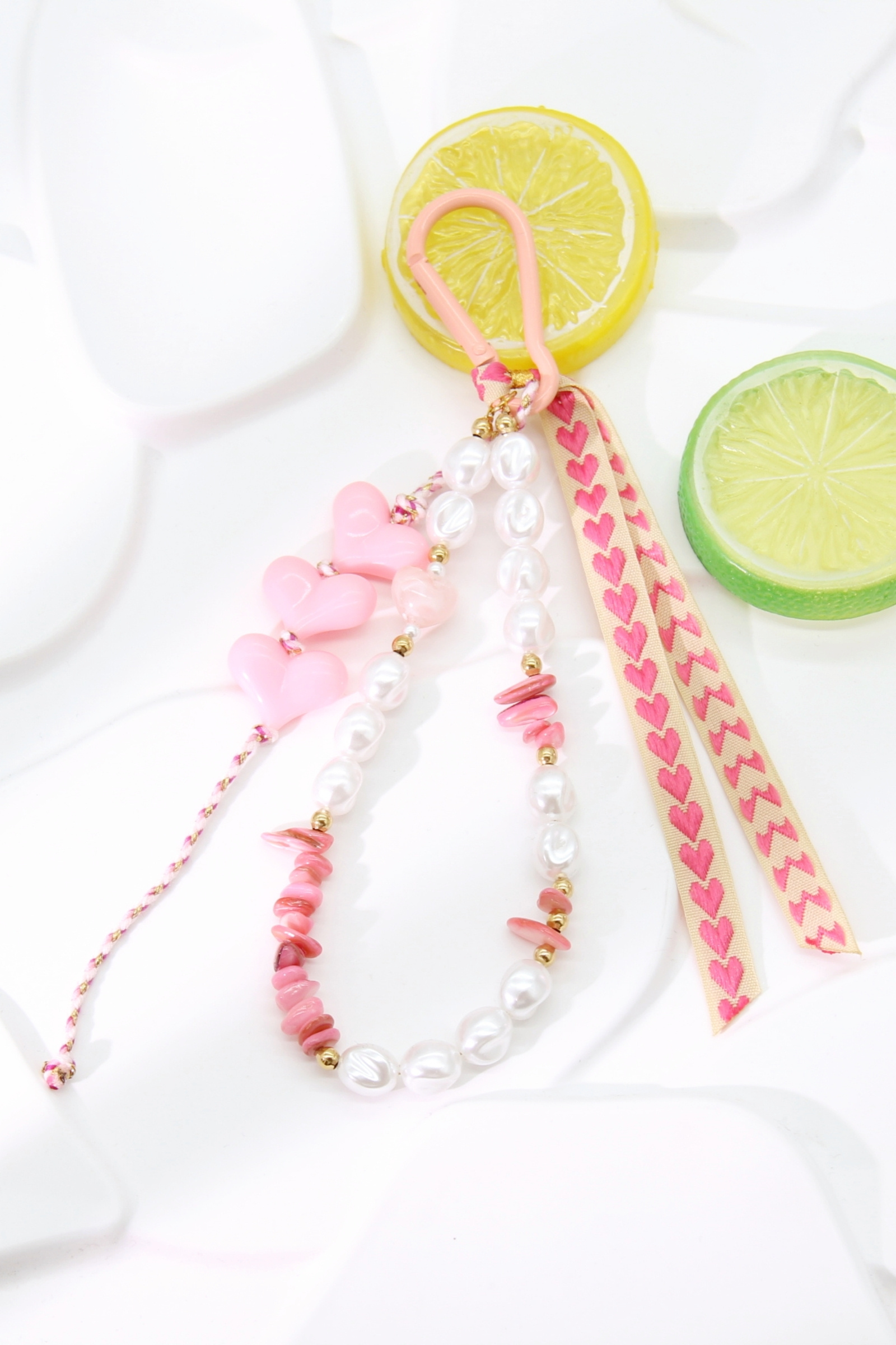 Grossiste Bellissima - Grigri de Sac Cœur / Porte-Clé – Perles & Ruban Chic