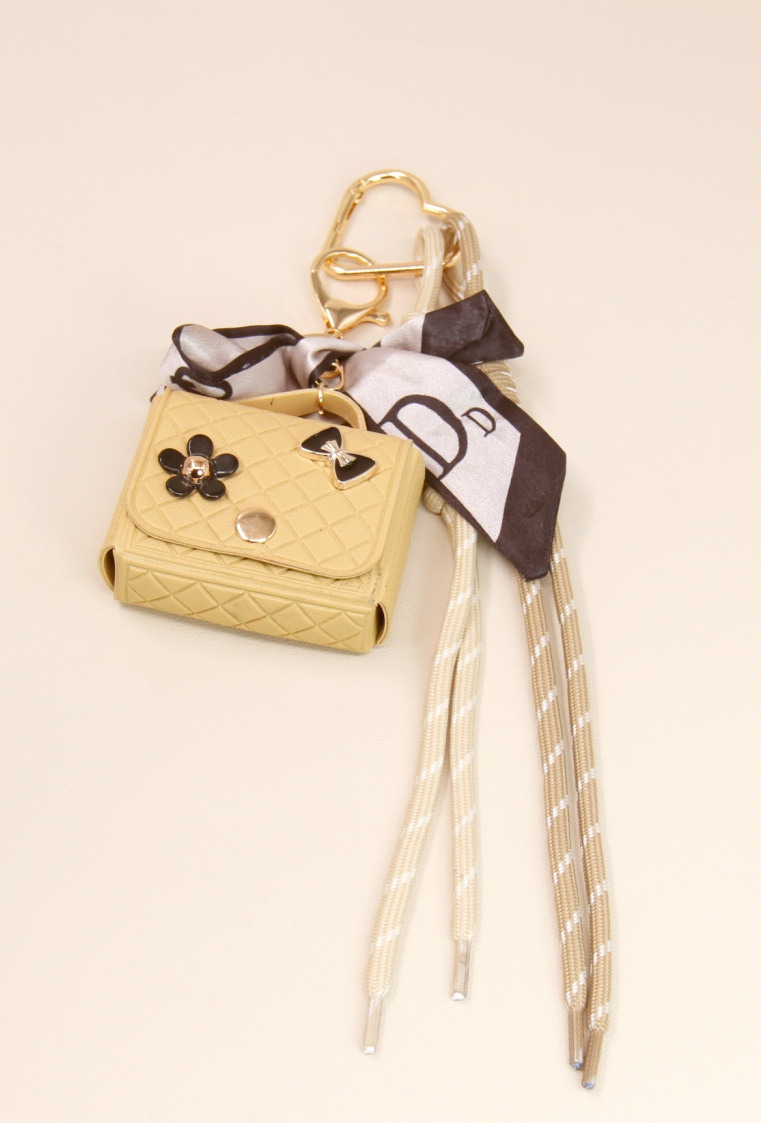 Grossiste Bellissima - Grigri de Sac & Porte-Clés Étui Écouteurs – Élégance et Praticité au Quo