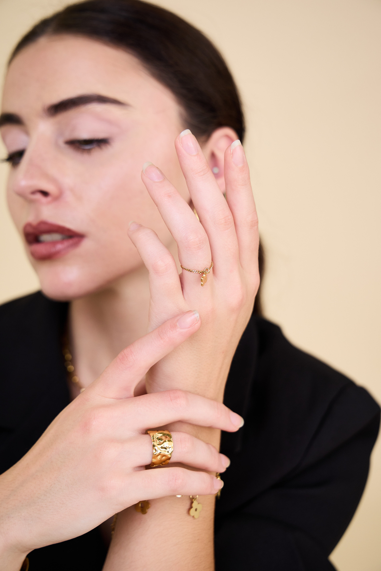 Grossiste Bellissima - Charme Enchanté - Bague fleur trèfle Chaîne Coulissante en Acier Inoxydable
