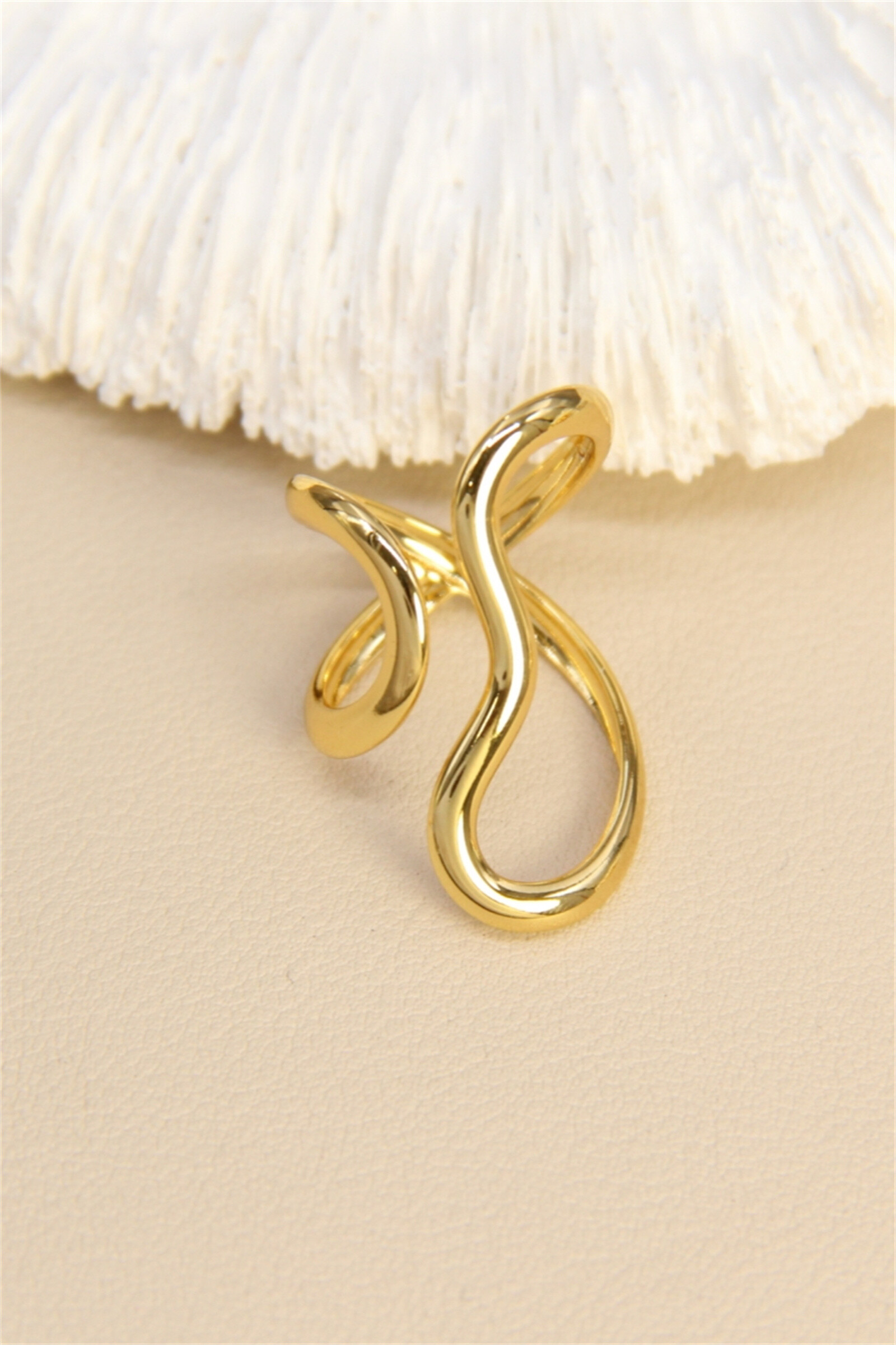 Mayorista Bellissima - Anillo de onda de acero inoxidable - Diseño elegante