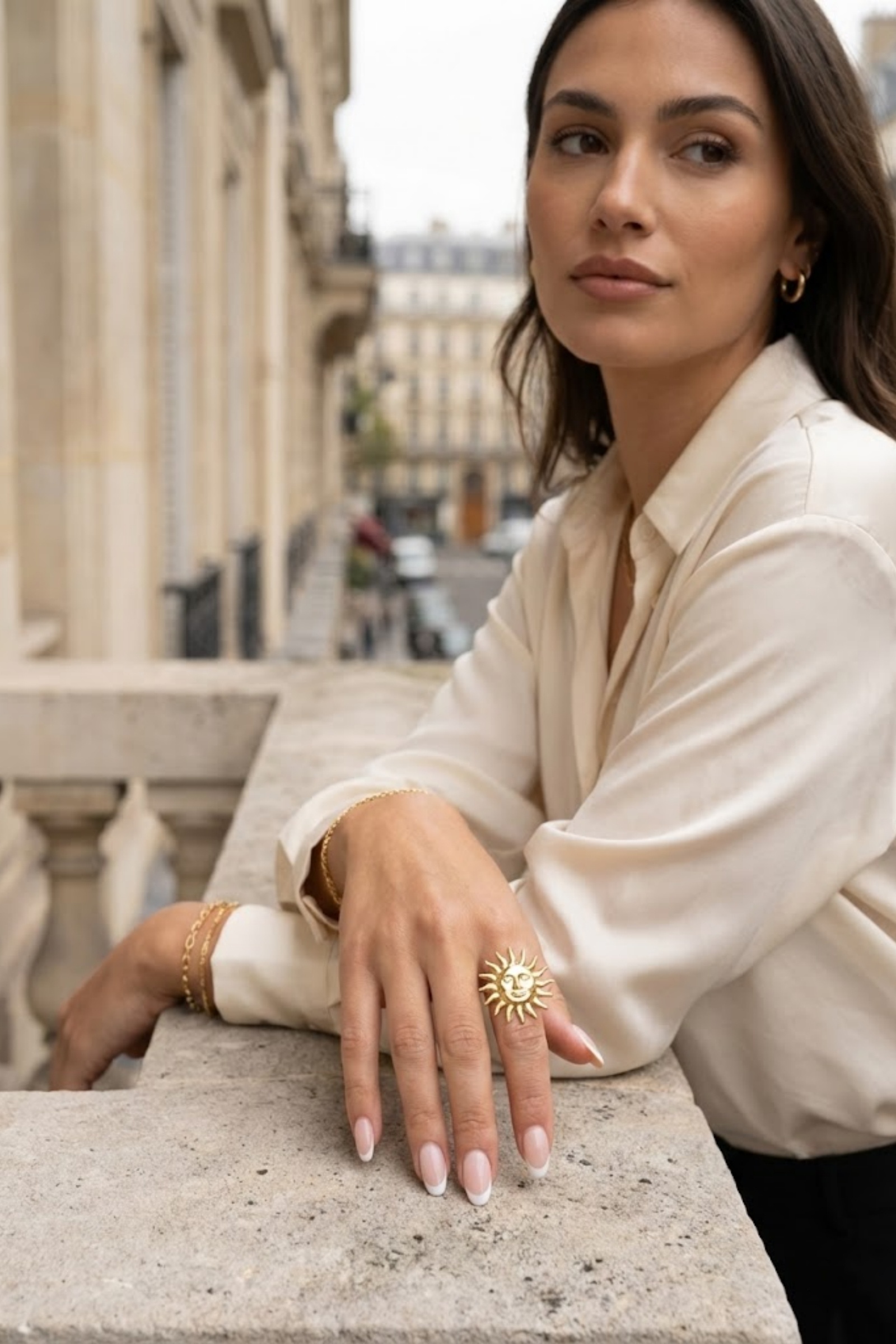 Grossiste Bellissima - Bague Soleil Dorée en Acier Inoxydable – Bijou Rayonnant et Tendance