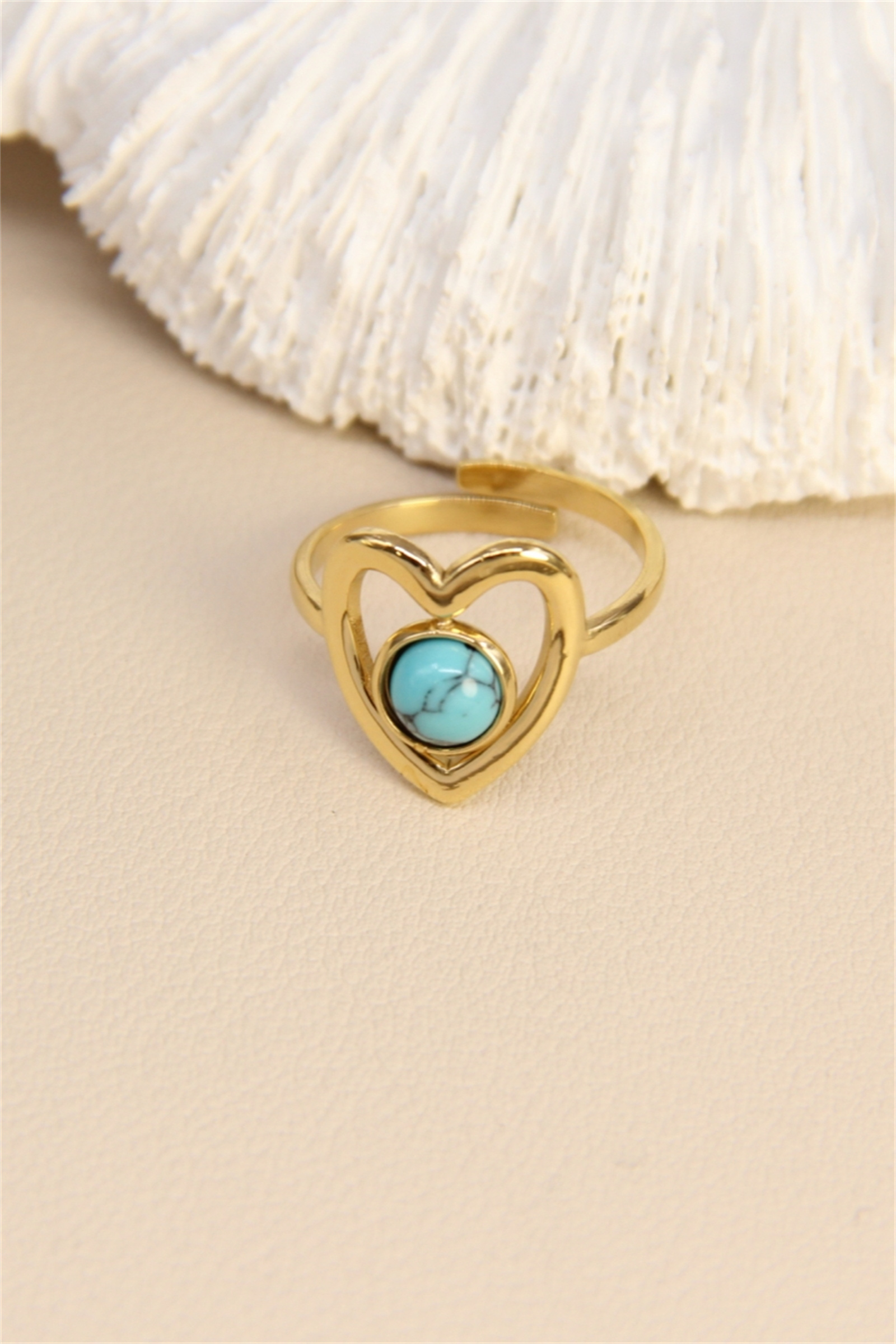 Grossiste Bellissima - Bague “Cœur Turquoise” – Acier inoxydable doré