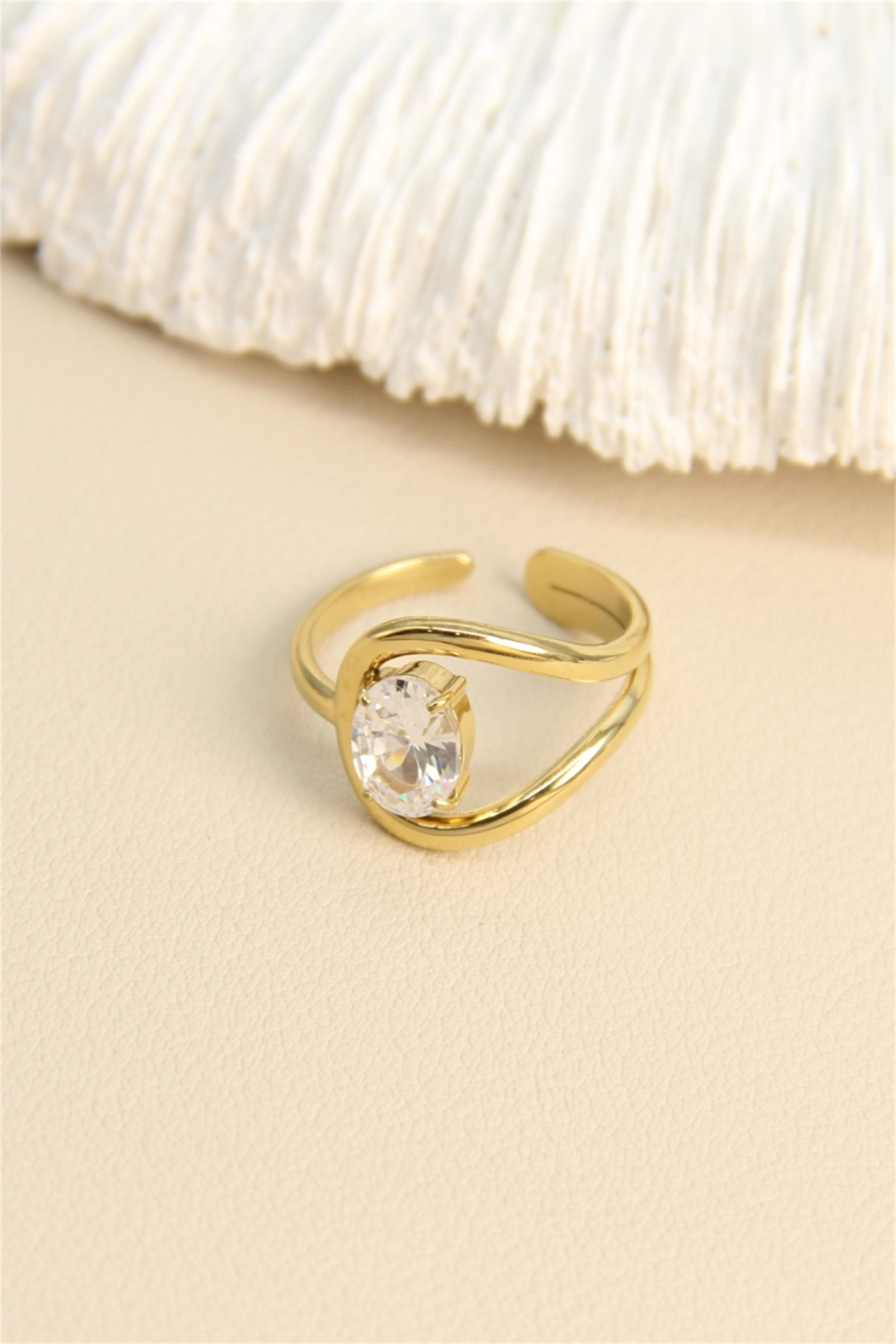 Mayorista Bellissima - Anillo de acero inoxidable con piedra de zirconia – Brillo eterno