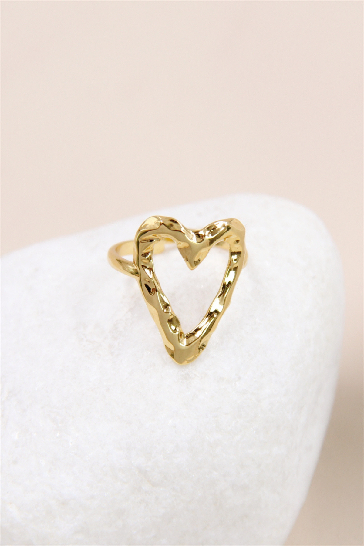 Grossiste Bellissima - Bague ajustable en acier inoxydable au design de coeur