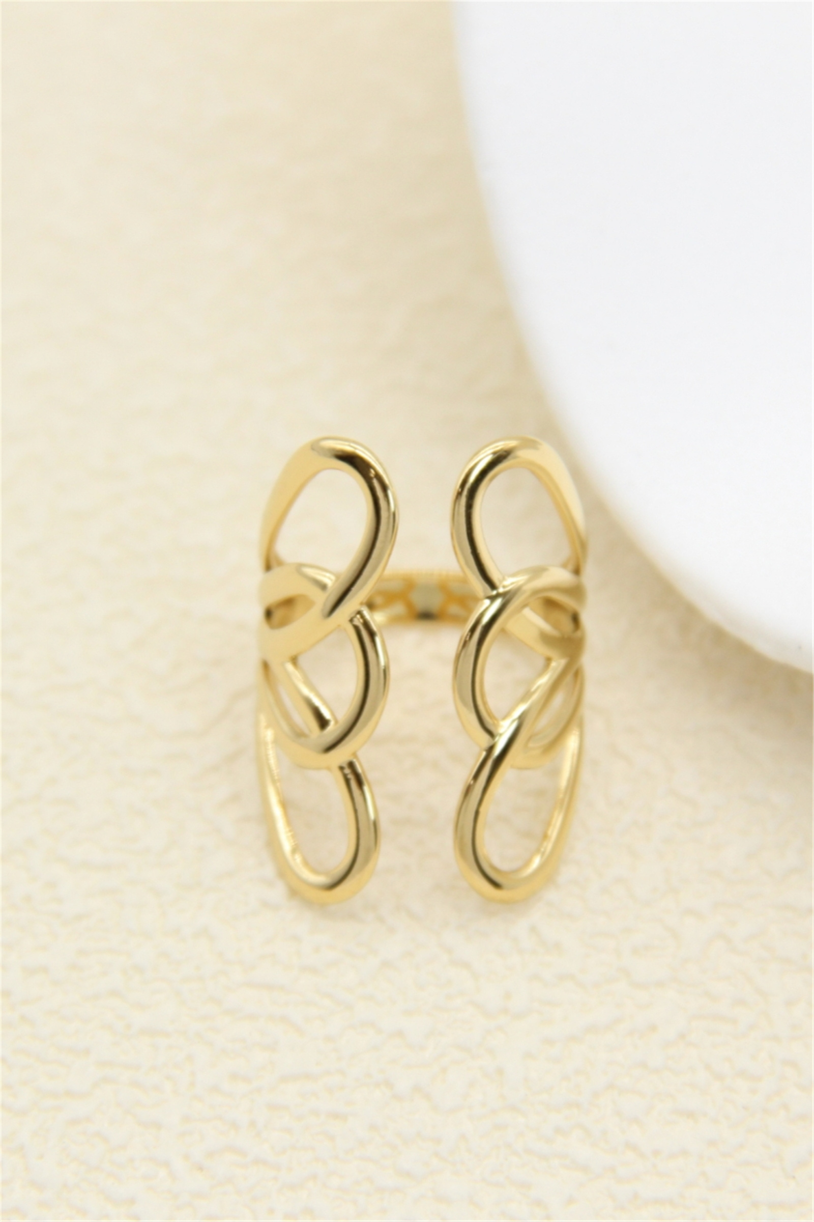 Grossiste Bellissima - Bague Chaîne Ajourée Dorée en Acier Inoxydable – Style Moderne et Tendance