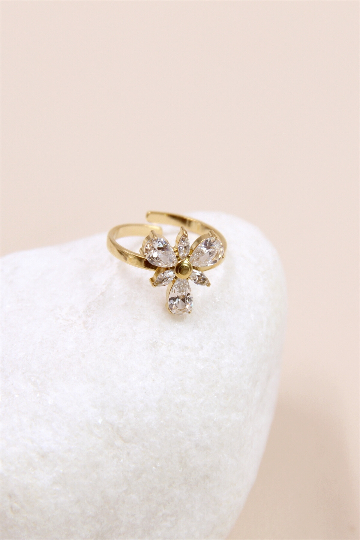 Grossista Bellissima - Anello di eleganza in acciaio inossidabile