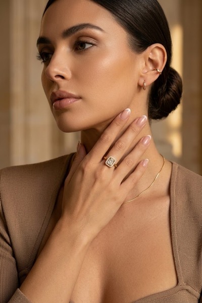 Grossista Bellissima - Anello Quadrato in Zirconio – Eleganza Preziosa & Senza Tempo Grossista Bellissima - Anello Quadrato in Zirconio – Eleganza Preziosa & Senza Tempo