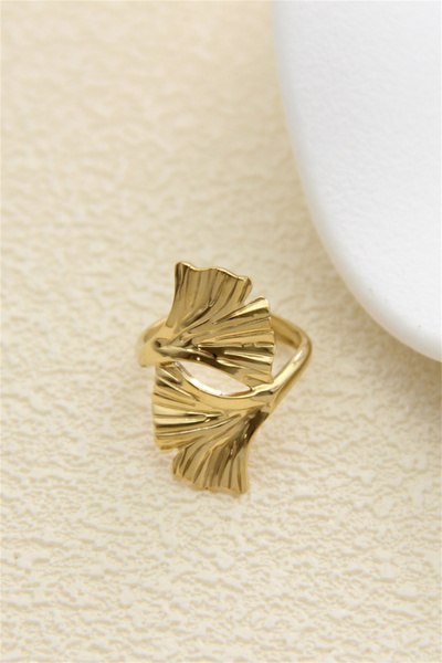 Grossiste Bellissima - Bague Feuille Ginkgo Dorée en Acier Inoxydable – Élégance Naturelle et Tend Grossiste Bellissima - Bague Feuille Ginkgo Dorée en Acier Inoxydable – Élégance Naturelle et Tend
