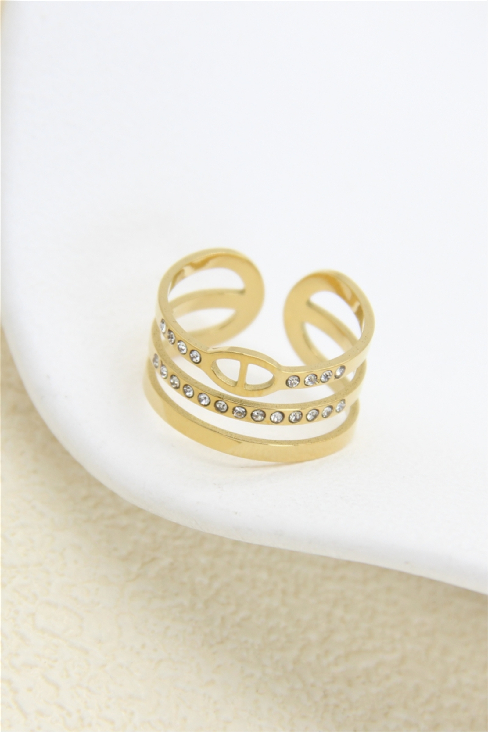 Grossiste Bellissima - Bague multi-rangs dorée – Boucle marine & strass scintillants