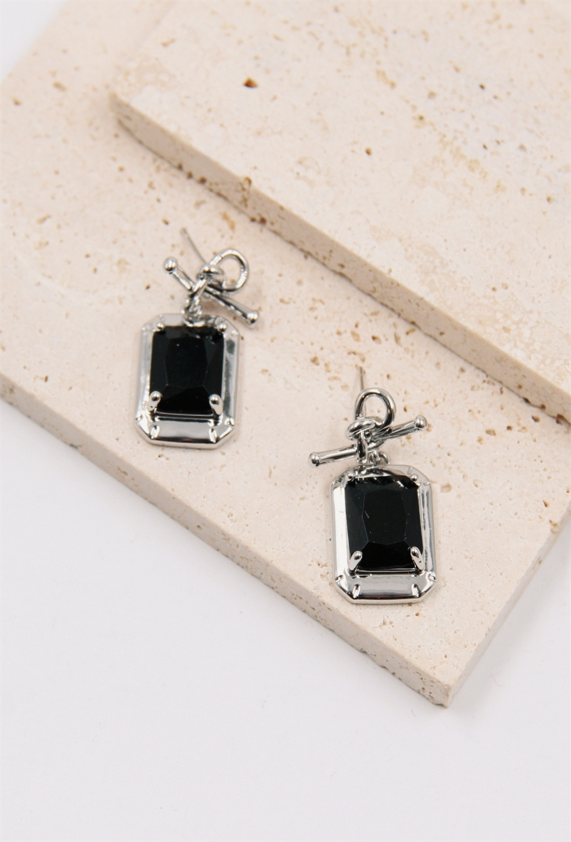 Mayorista Bellissima - Pendiente rectangular decorado con cristal de cristal en tallo de plata 925.